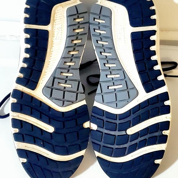 BROOKS BEAST 20 RUNNING SHOES. MENS Sz:10 GREAT TREAD & INSOLES. - Picture 7 of 13